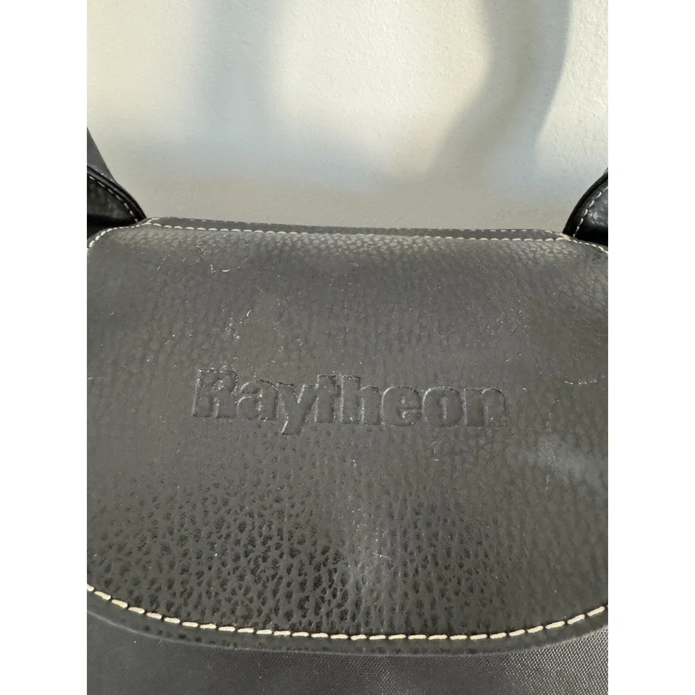 Barrington‎ Weekend Overnight  Zipper Nylon Bag  Large 20x12 Black
